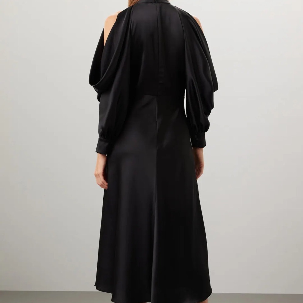 Arias New York Halter Neck Dress - Picture 4 of 15